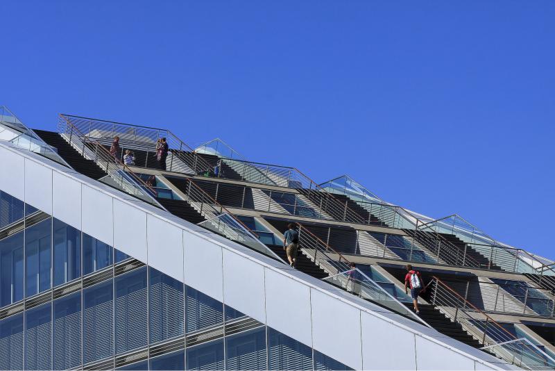 Flachdachabdichtung am Dockland - Hanseatische Dachtechnik - Flachdach und Parkdeck Bau
